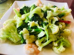 -鑫渔港海鲜本地菜·山海关浑锅(东戴河店)