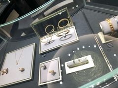 -梵克雅宝(国贸商城店)