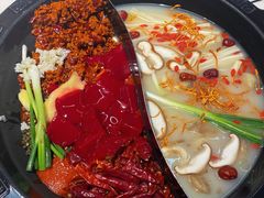 -卤校长重庆火锅(恒隆广场店)