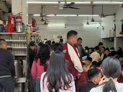 -后街女孩肠粉店