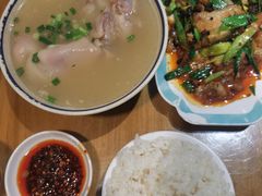 -易老妈蹄花.特色川菜(人民公园总店)