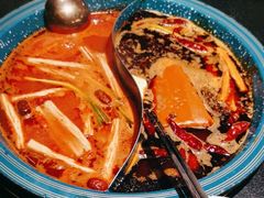 -吼堂老火锅(武汉 天地壹方南馆店)