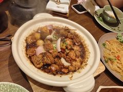 生焗鲜黑脚鸡煲-破三川·新川菜(静安大融城店)