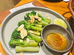 烤西兰花苔-SHAN山(前滩太古里店)
