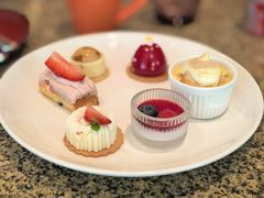 -怡咖啡海鲜自助餐厅(浦东香格里拉店)