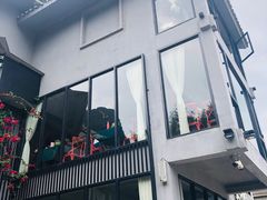 -刘姐啤酒鱼民族演艺餐厅(西街总店)