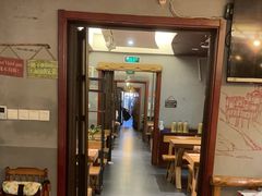 -万记麻辣烫国展总店