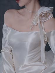 -艾米丽婚纱礼服