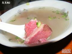 牛肉汤 -草桥清真牛肉锅贴扁食店