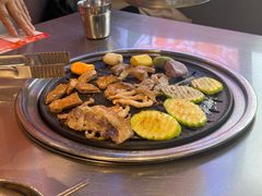 -哈哈碳都·牛肋条无限自助烤肉(台江万达店)