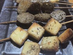 -马路牙子烧烤音乐酒馆(望京店)