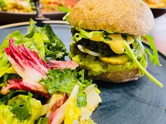 绿巨人纯素亚麻籽汉堡-O'mills Sourdough Bakery&Bistro(永嘉路店)