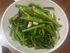 -钵家大院·地道湖北菜(江夏·大花岭店)