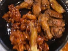 辣子鸡拼酱油鸡-MI WU FACTORY米屋美食工厂餐厅(绿地店)