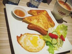-必胜客(八一店)