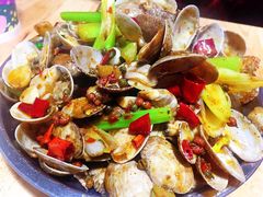 隔壁店的辣炒花蛤-清真·马峰烤肉(小学习北巷店)