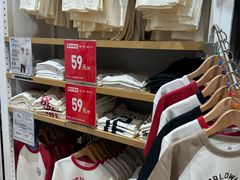 -优衣库(广州番禺万达广场店)