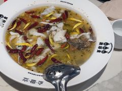-渔语鱼酸菜鱼新川菜(来福士店)