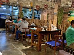 大堂-三个大叔烤羊肉串·炭炉砂锅菜(西三旗店)