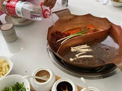 -墨居上隐·院子里火锅(峨眉店)