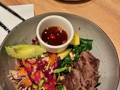 煎牛肉配坚果米饭能量碗-Wagas沃歌斯(武汉恒隆广场店)
