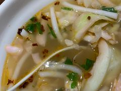 -遵义虾子张六羊肉粉(普陀路店)