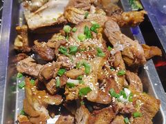 烤羊腿-黑门烤肉