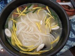 -桥香园过桥米线(国贸店)