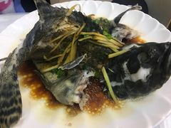 -覃记海鲜美食餐厅