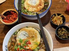 -矮子粉店1985·长沙米粉(湘春路店)