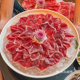 来重庆旅游的宝子听劝！一定要看轻轨吃火锅！