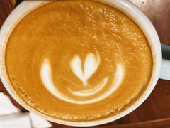 拿铁-VESH COFFEE(定西路店)