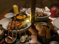 -三亚艾迪逊酒店·海滩烧烤 BARBACOA·现场乐队·浪漫晚餐·烧烤海鲜