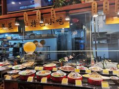 -万重锦·人文川菜馆(骡马市店)