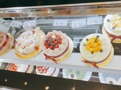 -花花卷卷·鲜食蛋糕(静安久光百货店)