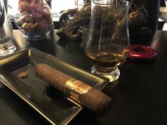 -Ish Whiskey&Cocktail Bar酒吧(合生麒麟新天地店)