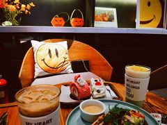 -YUMI芽米·法式烘焙·咖啡(骖鸾路店)