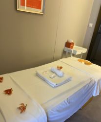 -禾颜社·精致美容