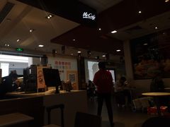 -麦当劳(汉口火车站候车室店)