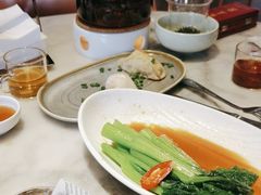 -蝴蝶里·粤菜·点心(滨江龙湖店)