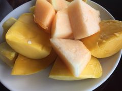 -荣誉国际酒店-云顶旋转餐厅