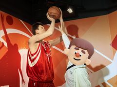 -曼谷杜莎夫人蜡像馆