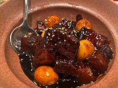 江城红烧肉-大中华酒楼·主席武昌鱼·武汉美食地标(江汉路步行街店)