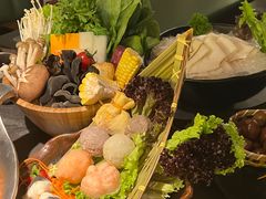 -湊湊火锅·茶憩(杭州湖滨银泰in77店)