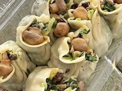 -白玉兰食品(中山公园龙之梦店)