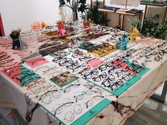-肆兮眼镜·蔡司·徕卡战略合作店(大坪店)