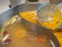 -左庭右院鲜牛肉火锅(金山万达店)