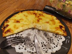 榴莲披萨-临界音乐酒馆·小龙虾·江湖菜(华熙LIVE·鱼洞店)