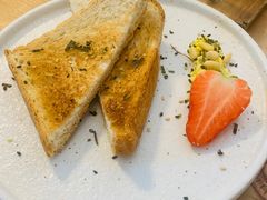 -Mark&Mars Restaurant