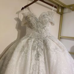 -乔伊婚纱